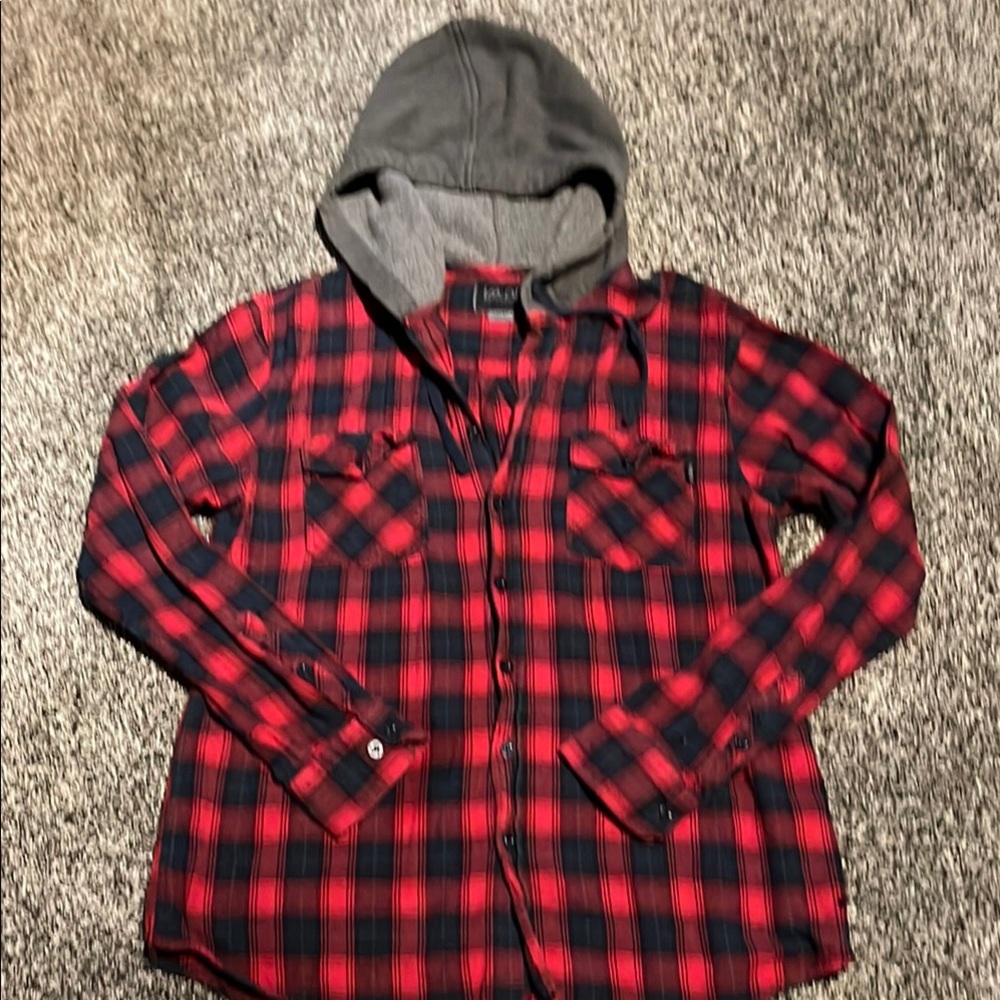 Women’s VALOR Red and Black Plaid Hooded Flannel Shirt (L)